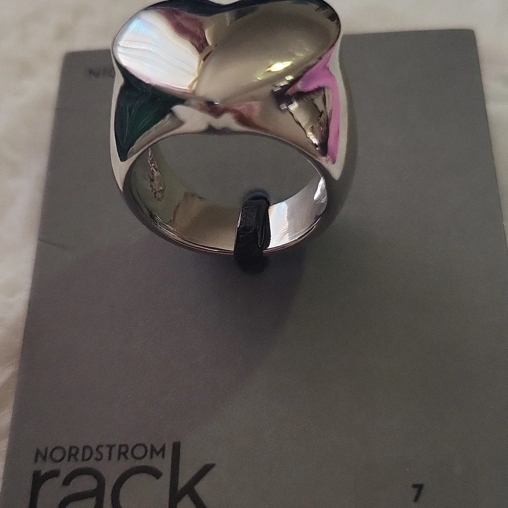Ring - Picture 4 of 5